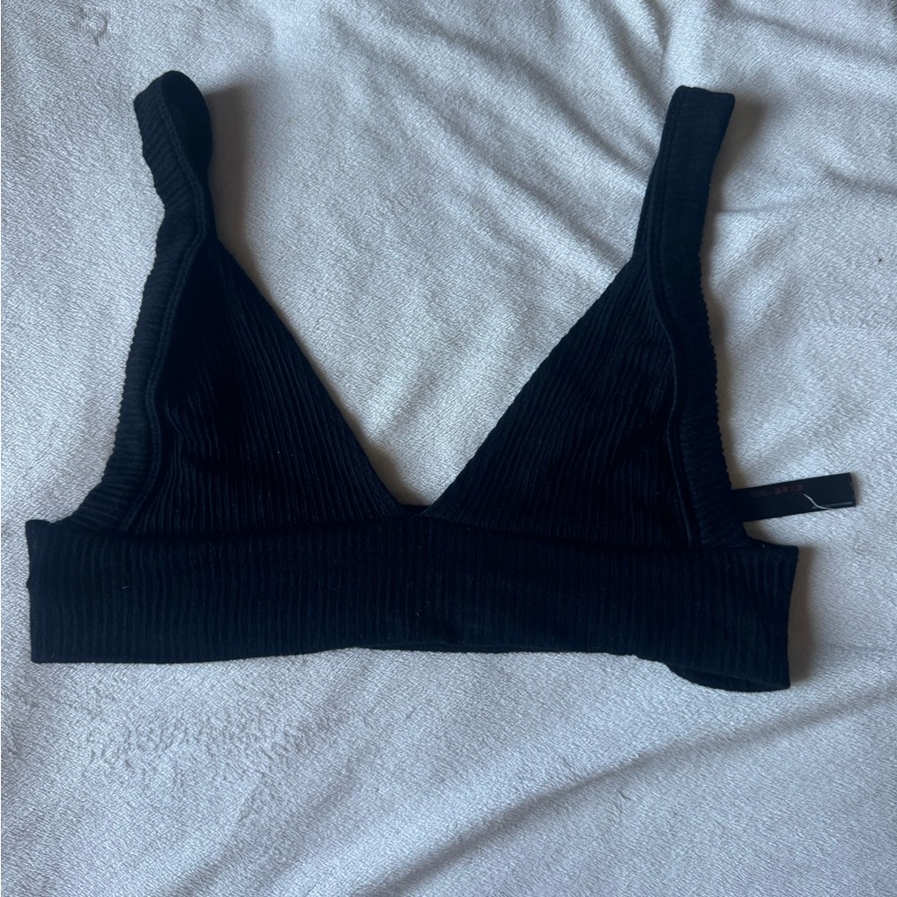 Black ribbed bralette